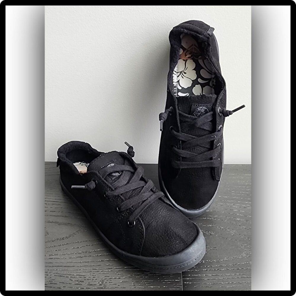 ROXY || Bayshore III Slip-on Sneakers (SIZE 8)